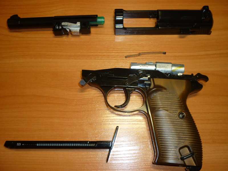 6)Walther P38 (Umarex) с ВВ глазами владельца