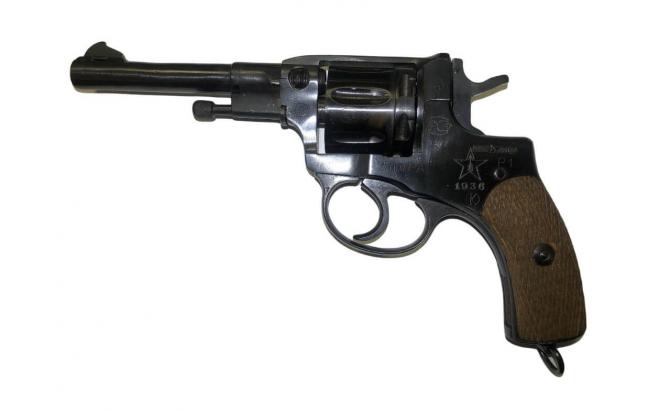 Газовый пистолет Наганыч Р-1 9 мм РА №04553787