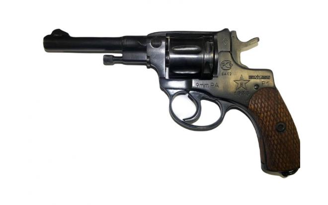 Газовый пистолет Р-1 Наганыч 9mmР.А.  №05552631