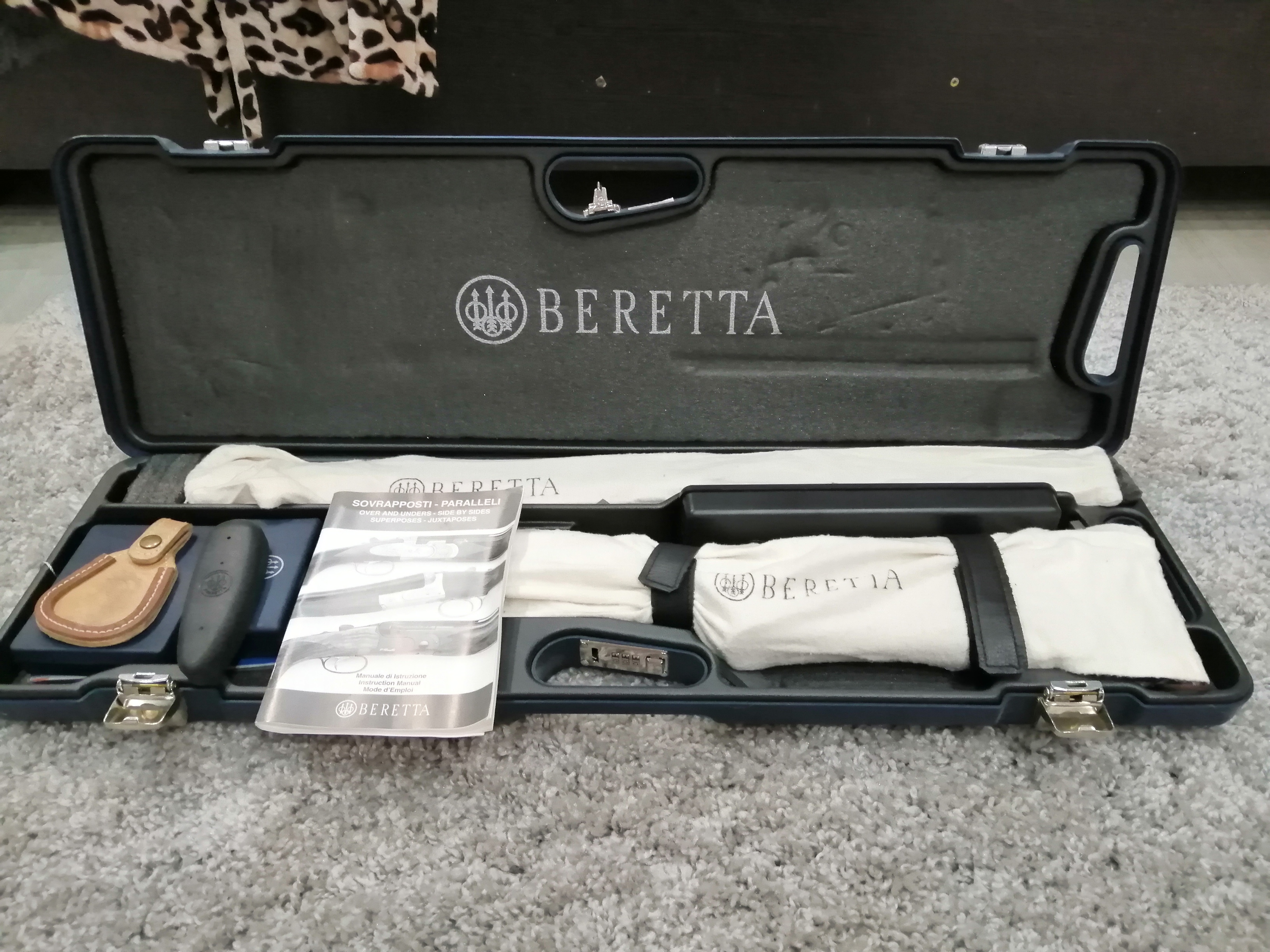 Beretta 682E gold.
