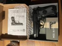 Пневматический пистолет Umarex Beretta 84FS 4,5 мм