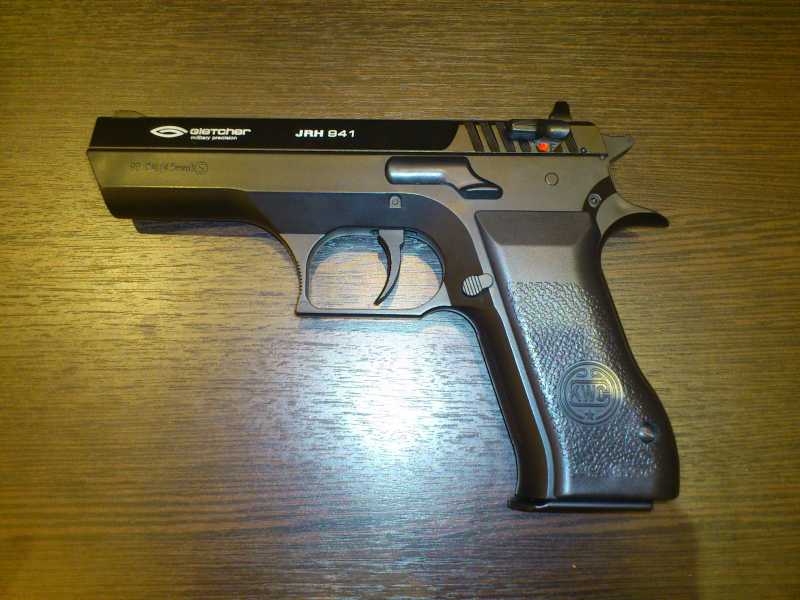 3)Обзор пистолета Gletcher JRH 941