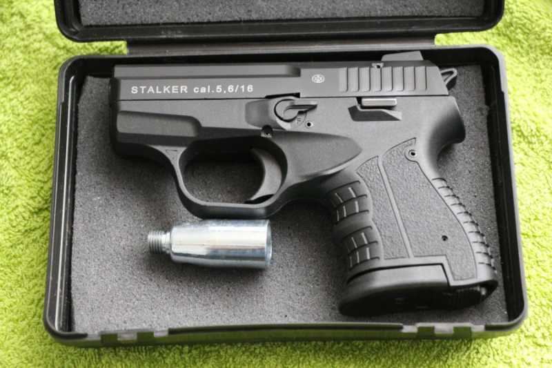 1)Пистолет STALKER сигнальный 5,6x16 (черный) M906