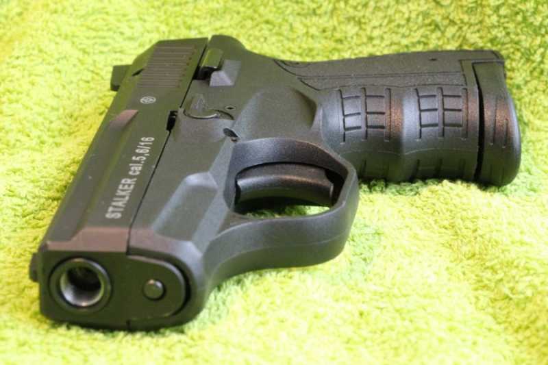 5)Пистолет STALKER сигнальный 5,6x16 (черный) M906
