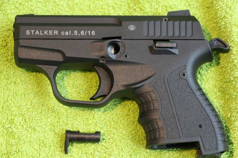 9)Пистолет STALKER сигнальный 5,6x16 (черный) M906