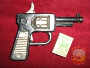 10)Детские пистолеты времен СССР