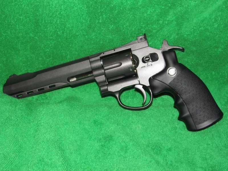 17)Пневматический Smith & Wesson или Gletcher SW B6