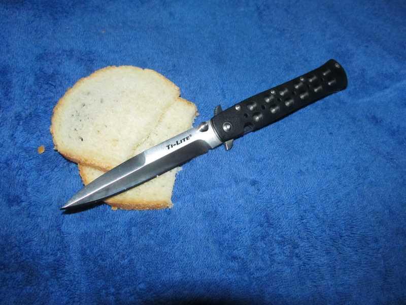 11)Cold Steel Ti-Lite 4