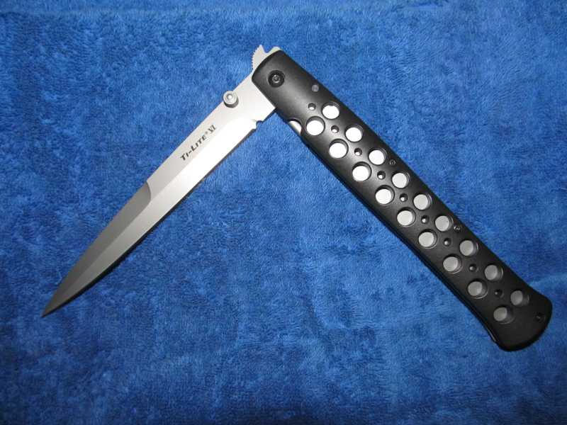 5)Cold Steel Ti-Lite 4