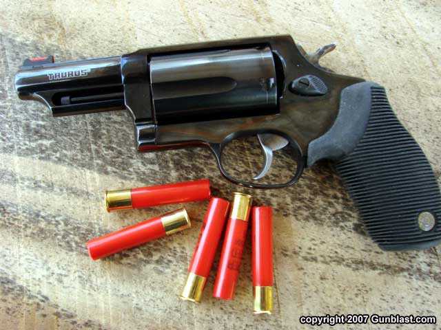 14)Dan Wesson или Smith&Wesson? вопрос прототипов