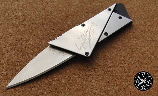 Китайский нож CardSharp с металлическими накладками