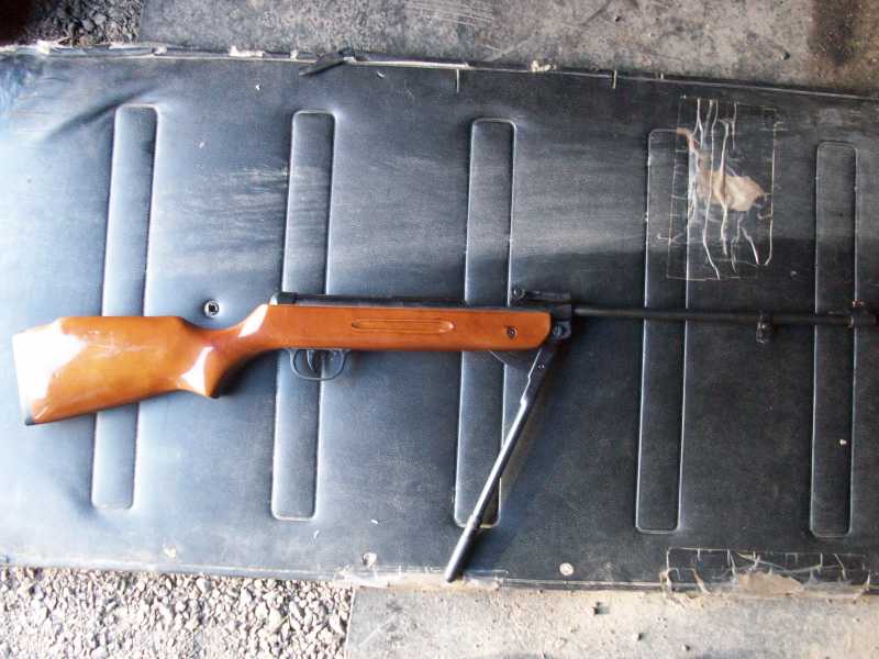 1)Пружинно-поршневая винтовка-пальцерезка калибра 5,5