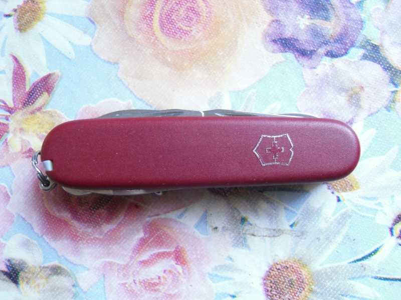 2)Швейцарский нож от Victorinox