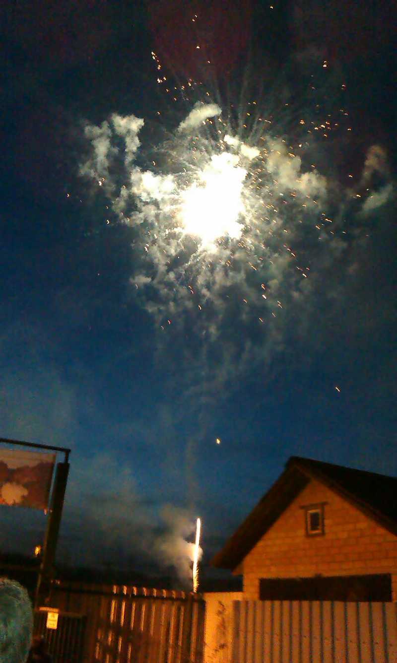 4)Праздничные стрелялки