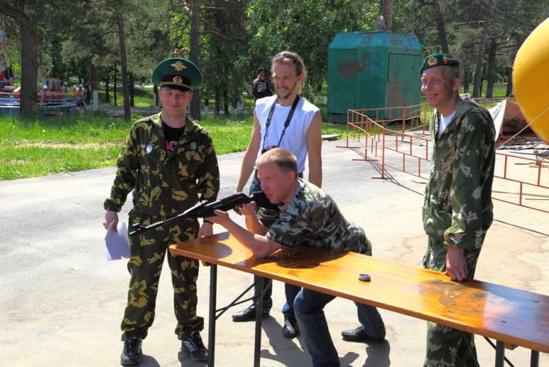 5)Правильный День погранвойск.