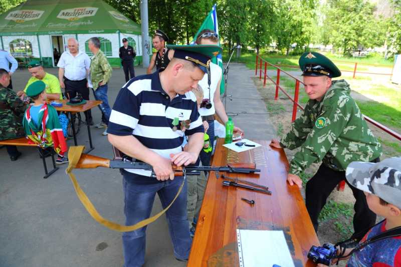 11)Правильный День погранвойск.