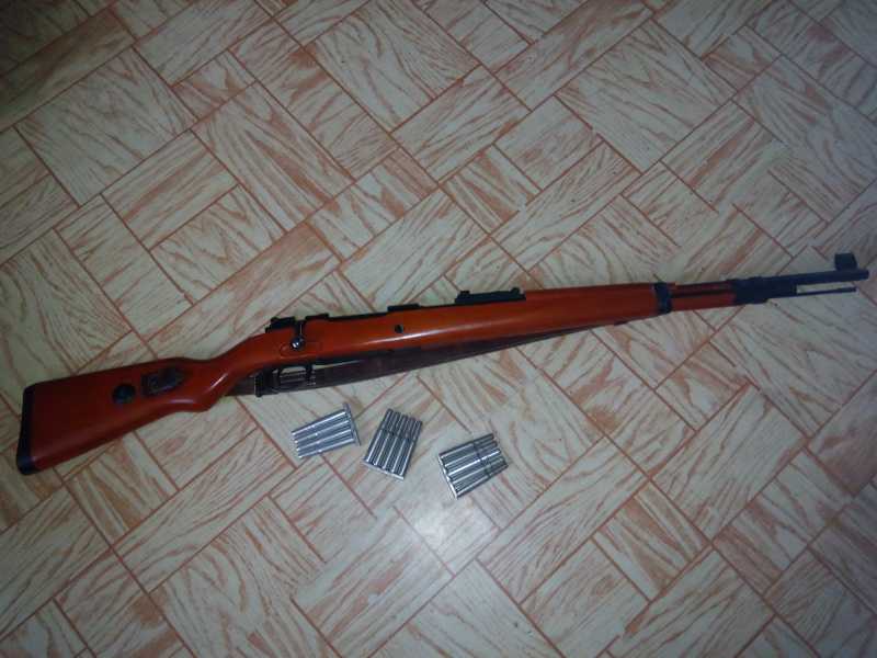 1)MAUSER K98K   (газовая).