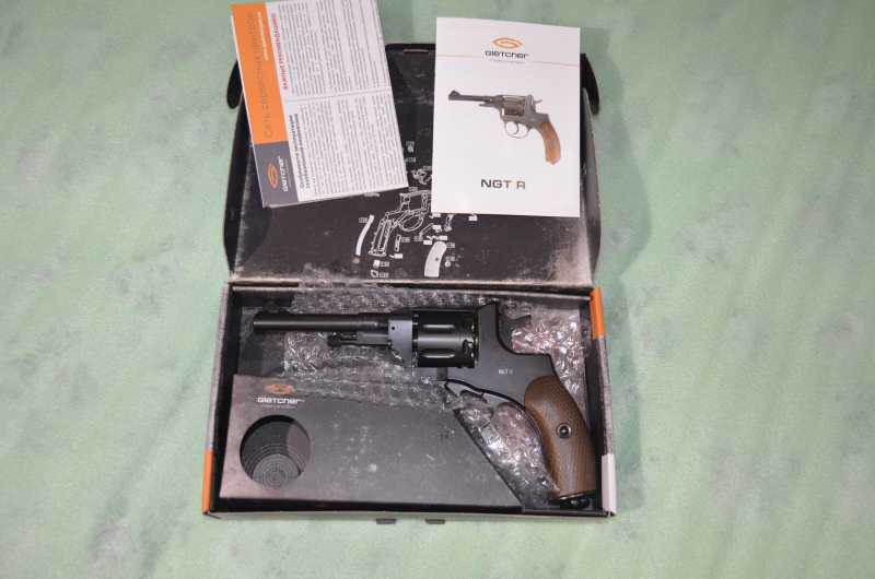 1)PELLET REVOLVER GLETCHER NGT R