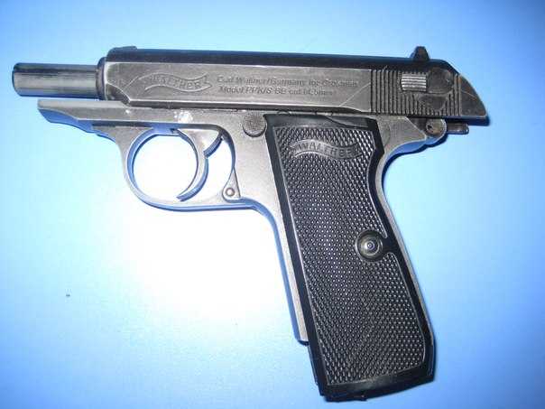 2)Walther PPK/S