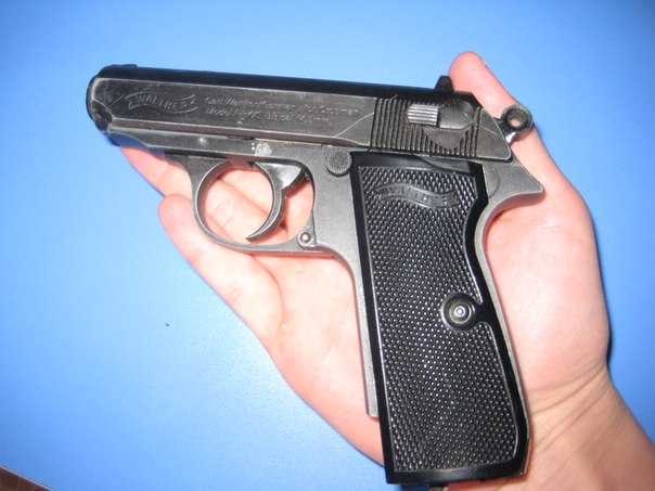 4)Walther PPK/S