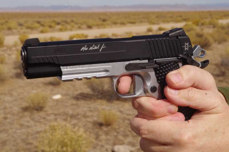 4)Новый пневматический пистолет Sig Sauer 1911 Max