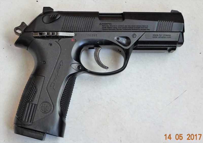 1)BERETTA Px4 Storm