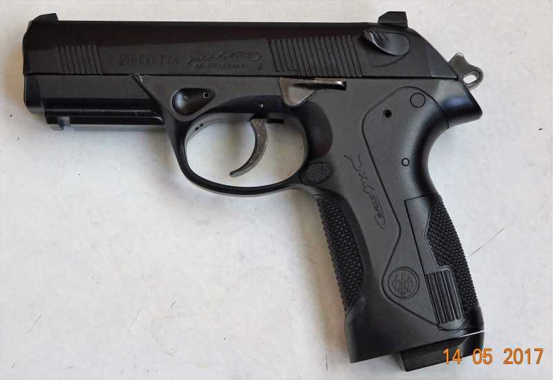 2)BERETTA Px4 Storm