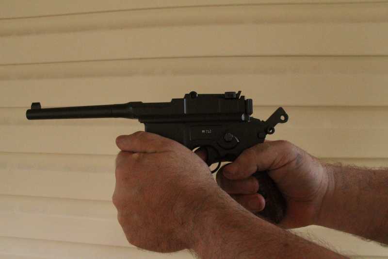 3)Маузер М 712 от Gletcher: первые впечатления от стрельбы и своеобразие модели.