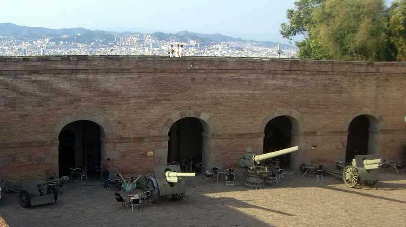 29)Военный музей Монжуик, Барселона.