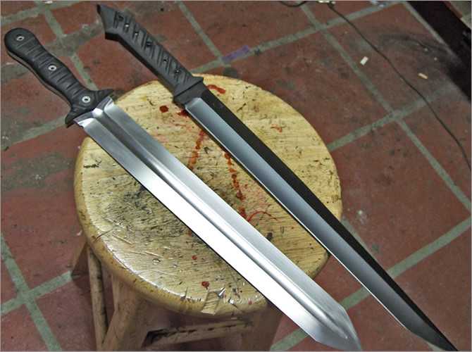 2)Тактические мечи от Джона Гейджа