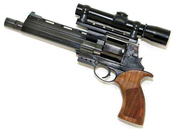 Револьвер Mateba Model 6 Unica