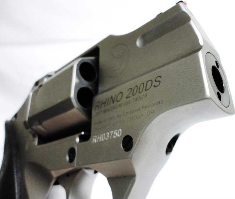 Итальянский револьвер Chiappa Rhino 200DS
