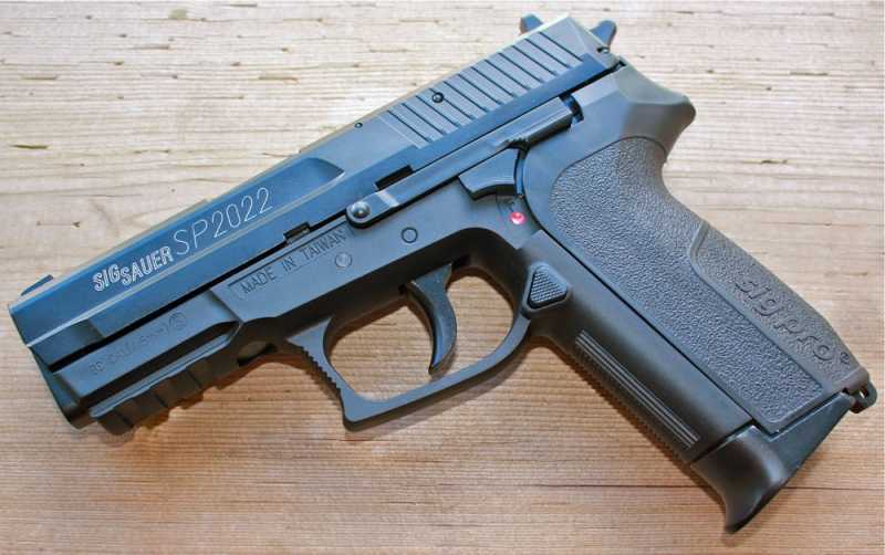 2)Swiss Arms SIG SP2022 Black