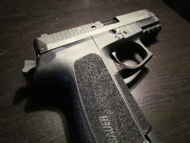 5)Swiss Arms SIG SP2022 Black