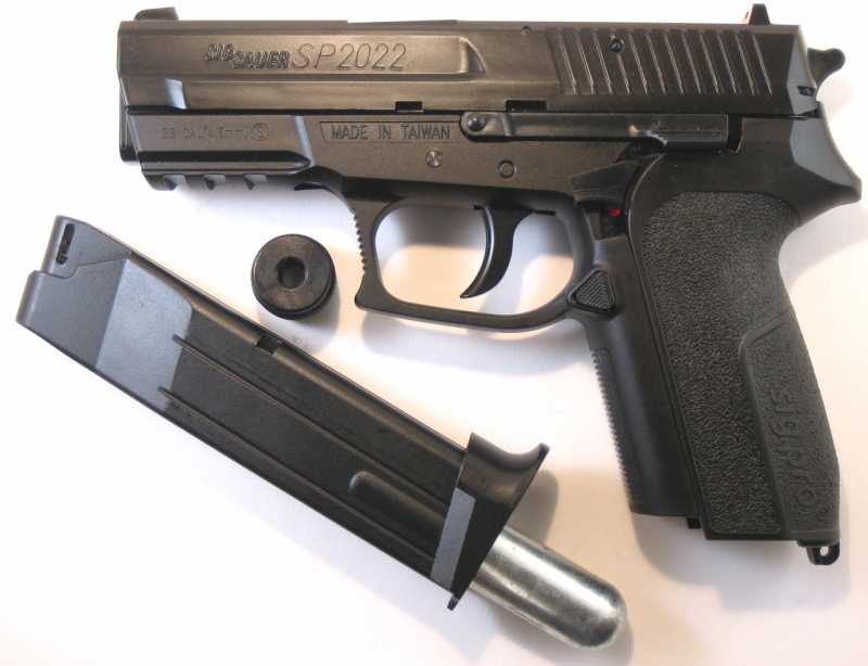 8)Swiss Arms SIG SP2022 Black