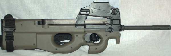 4)Пистолет-Пулемет FN Р90 (Бельгия)