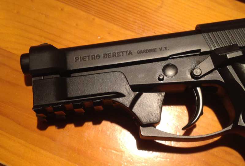 11) Установка ЛЦУ на Umarex Beretta 84FS 