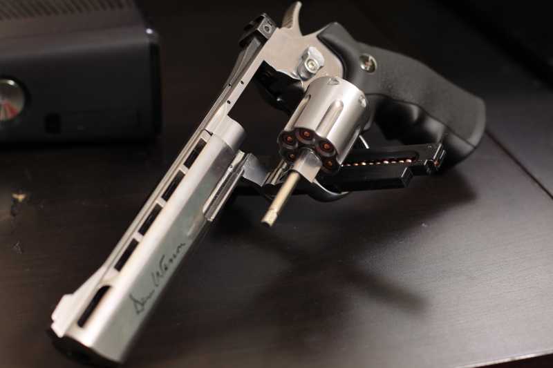 4)Dan Wesson 6