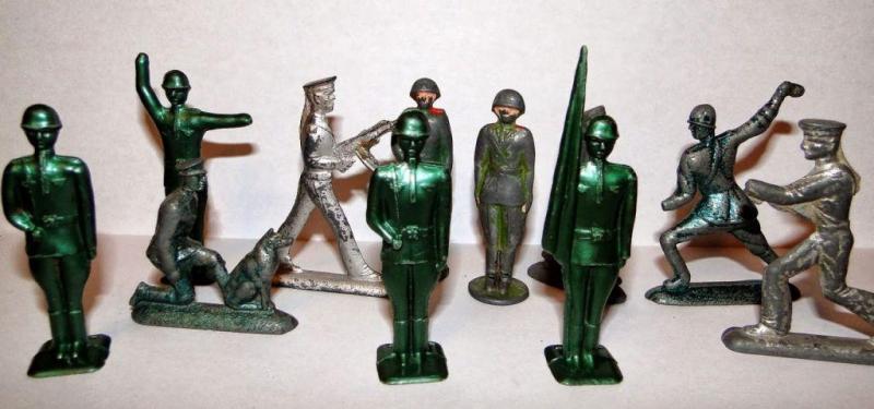 6)Игрушки мальчишек 70-х....  солдатики!